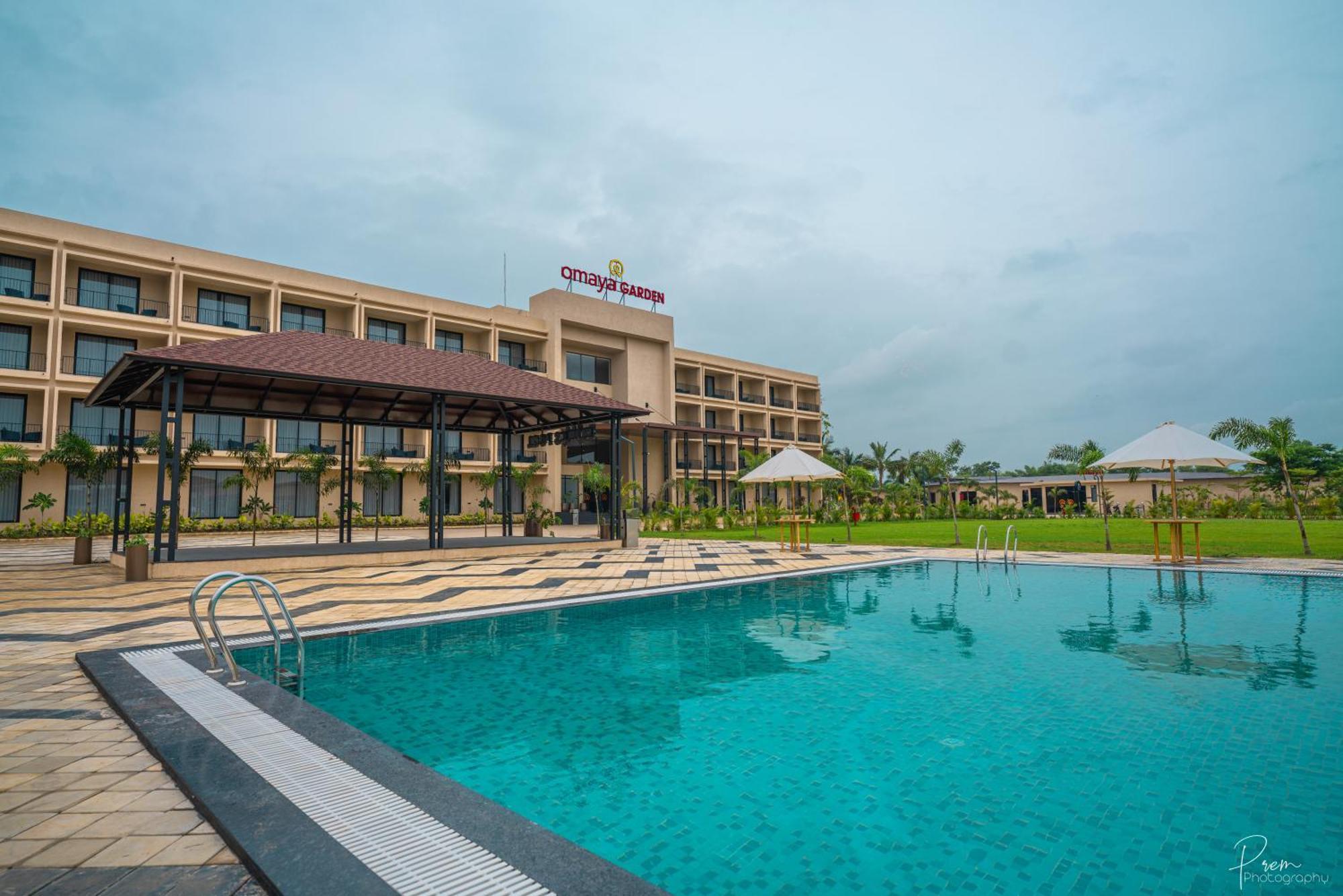 Hotel Omaya Garden Райпур Экстерьер фото